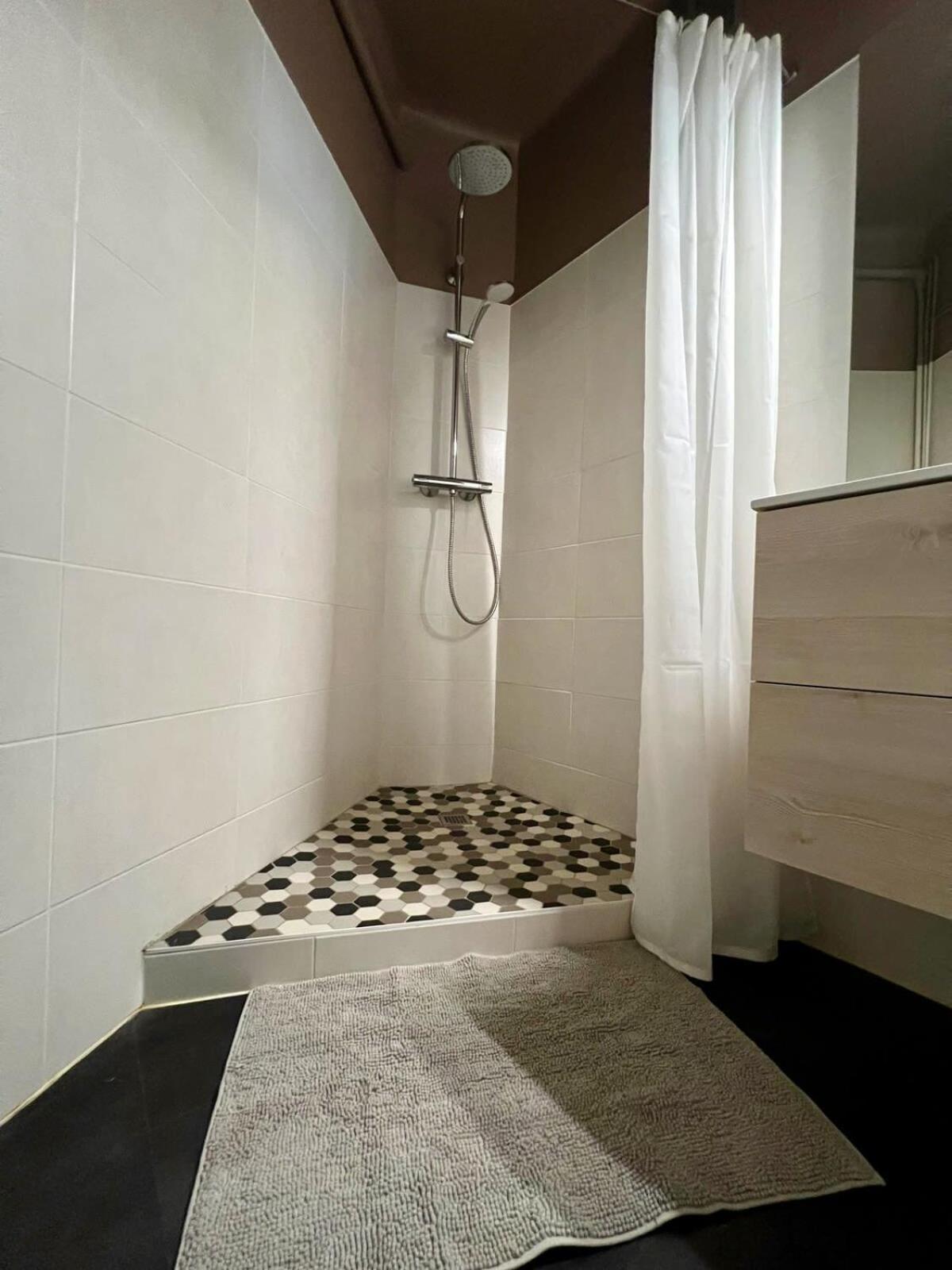 Casa Brune - T3 En Centre Ville - Proche Gare 브리브라가야르드 외부 사진